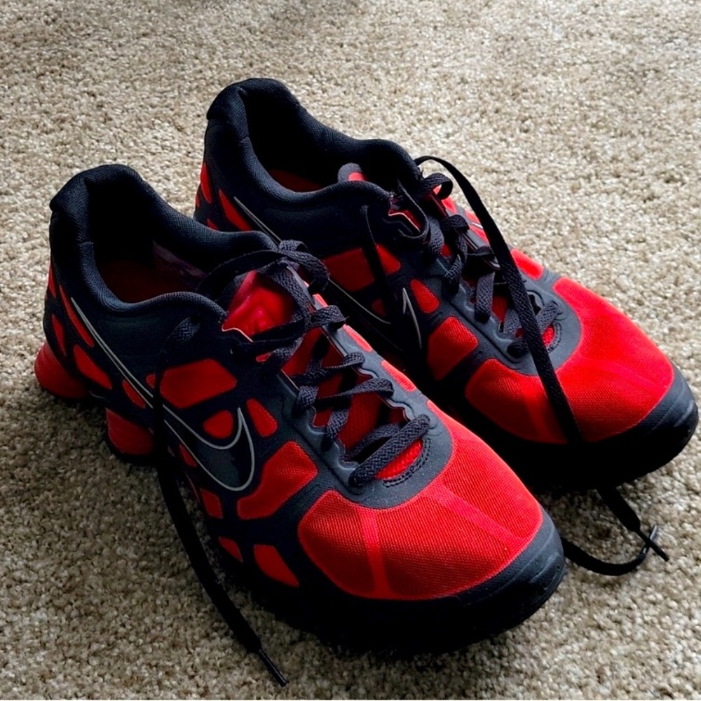 Men's Nike Shox Sneakers great condition